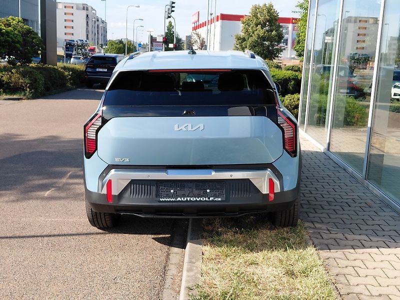 Kia EV3 EARTH elektromotor 150kW/204k - fotka 7 z 12