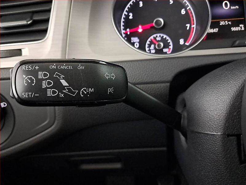 Volkswagen Golf (2015) 1.2 TSI, Kůže, Bi-Xenony - fotka 18 z 20