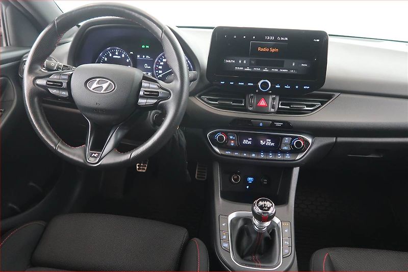 Hyundai i30 (2022) N-Line 1.5 T-GDI MHEV - fotka 7 z 17