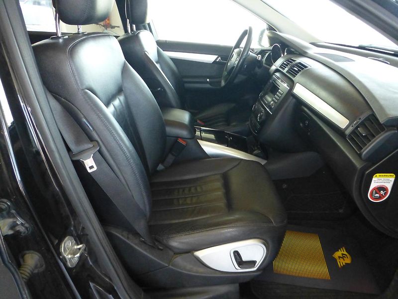 Mercedes-Benz Třídy R (2008) 320CDI*PANORAMA*VYHŘ.S**7 MÍST - fotka 16 z 22