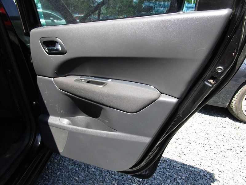 Peugeot 5008 1.6 THP aut. Klima, 7 míst - fotka 25 z 50