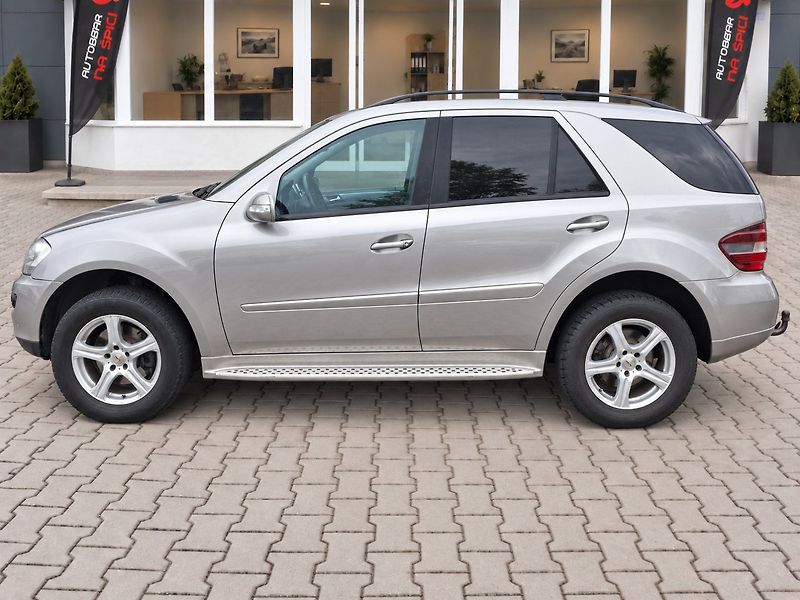 Mercedes-Benz Třídy M (2007) 320CDI 165kW 4MATIC - fotka 5 z 27