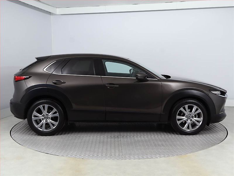 Mazda CX-30 (2021) Plus Skyactiv-G 2.0 - fotka 6 z 21