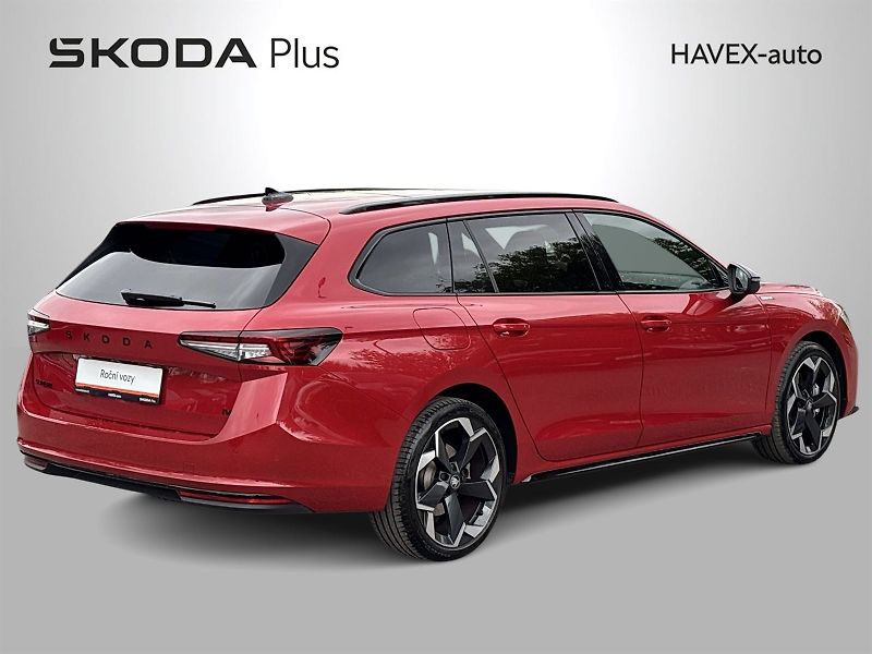 Škoda Superb (2025) Combi 1.5 TSI iV DSG Sportline - fotka 2 z 32