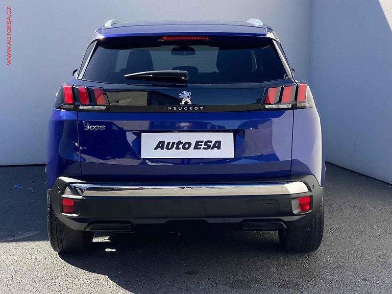 Peugeot 3008 (2017) 1.2 PT, Allure, AT, TZ - fotka 5 z 19
