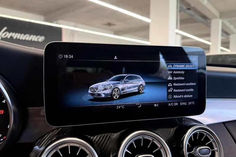 Mercedes-Benz Třídy C (2020) C 220d 4Matic AMG Line - fotka 62 z 81