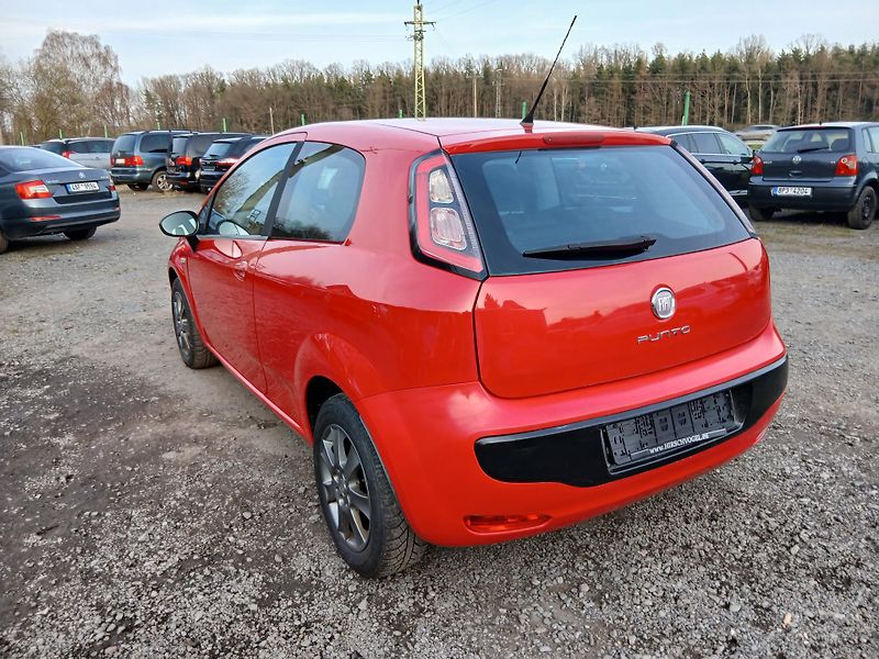 Fiat Punto 1.2i, ALU, klima - fotka 11 z 29