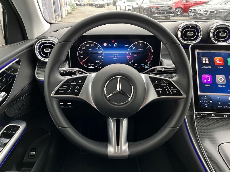 Mercedes-Benz GLC SUV 220d 4MATIC Avantgarde - fotka 11 z 21