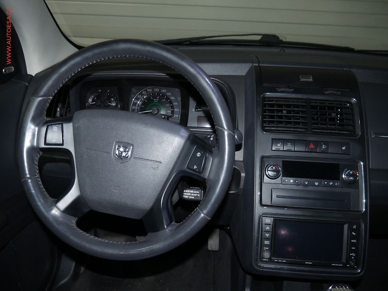 Dodge Journey (2010) 2.0 CRDI, Navi, kůže - fotka 13 z 21