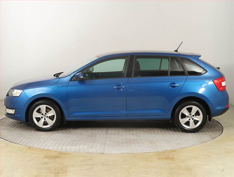 Škoda Rapid (2015) Spaceback 1.2 TSI, Serv.kniha - fotka 3 z 16