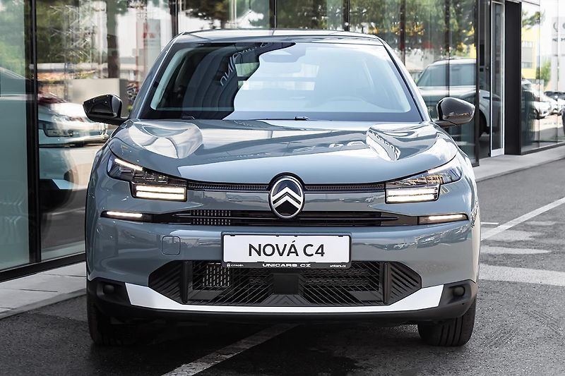 Citroën C4 (2026) 1,2 YOU Hybrid 110k Automat - fotka 2 z 17