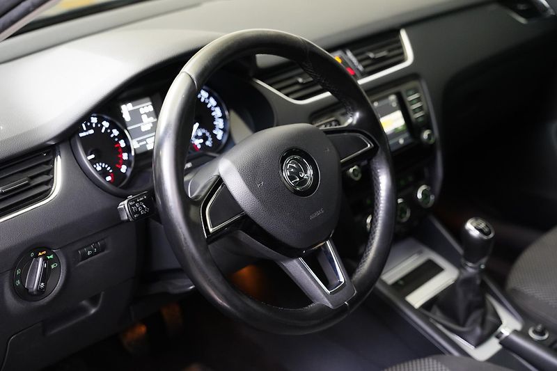 Škoda Octavia - fotka 14 z 22