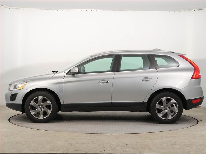 Volvo XC60 (2011) Ocean Race 2.4 D, 4X4 - fotka 3 z 14