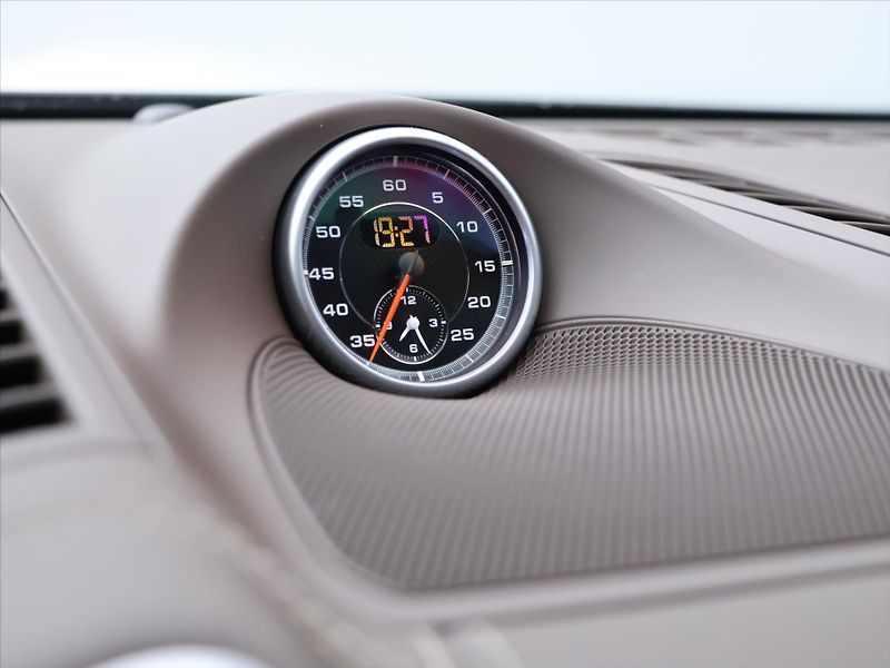 Porsche Cayenne 4.8 Turbo S 405kW DPH CZ - fotka 22 z 30