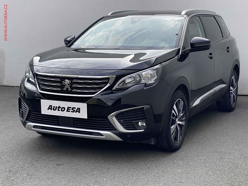 Peugeot 5008 (2018) 1.2 PT, Crossway - fotka 3 z 19