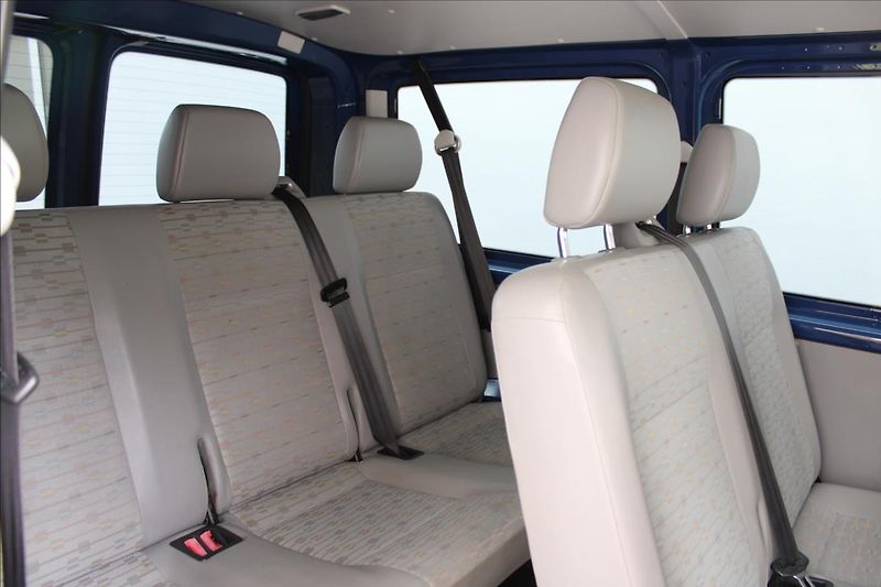 Volkswagen Transporter 2.0 TDI / 9Míst / 140PS / Tažn - fotka 29 z 34