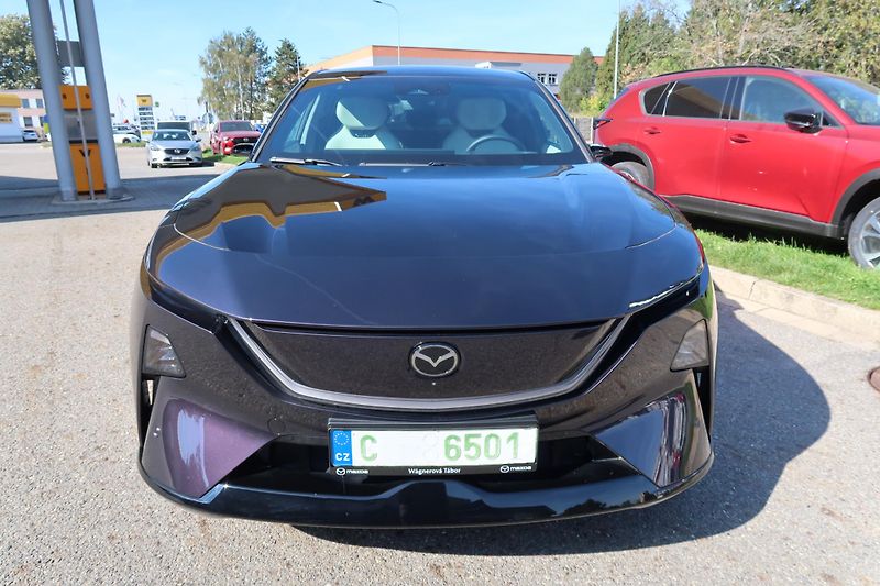 Mazda CX-6e (2026) EV 258ps Takumi Plus - fotka 9 z 33