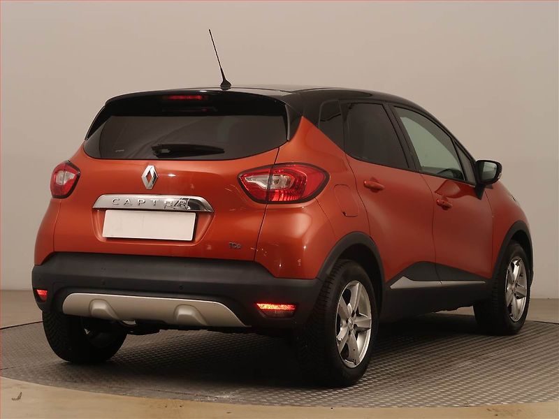 Renault Captur (2014) 0.9 TCe, Navi, Tempomat - fotka 5 z 14