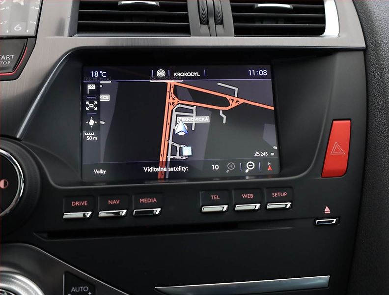 Citroën DS5 (2015) 2.0 BlueHDI, Automat, ČR,1.maj - fotka 16 z 21