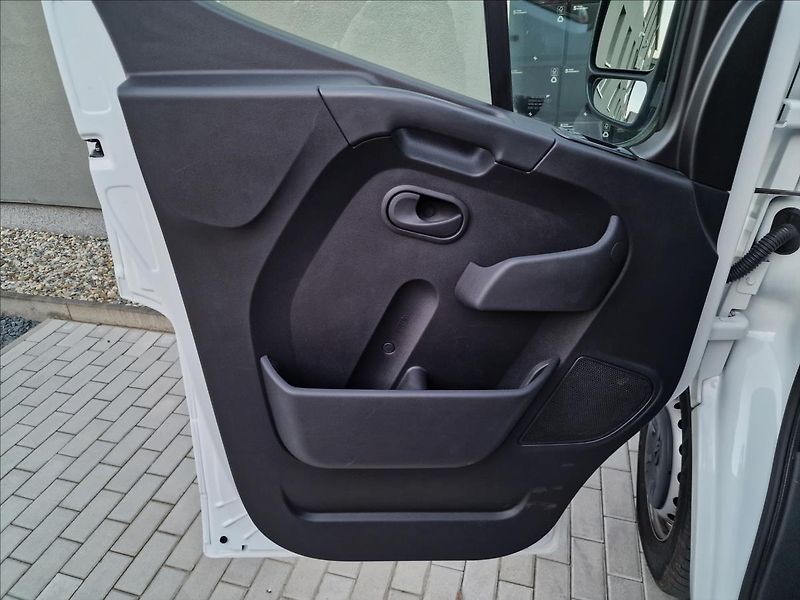 Renault Master 2.3dCi L3H2 P3 COOL,ČR,1Maj. - fotka 32 z 45