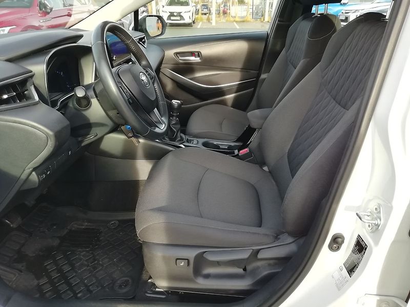 Toyota Corolla 1.5VVTi Comfort Tech - fotka 6 z 20