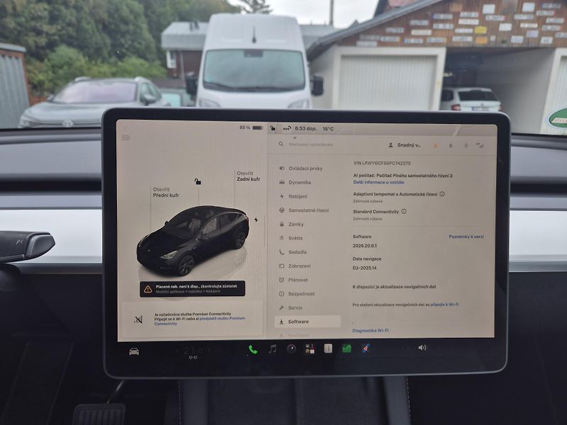 Tesla Model Y ZAMLUVENO ! 220kw TZ 92,5 % - fotka 34 z 48