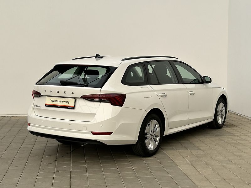 Škoda Octavia 1.5 TSI  Ambition   Plus - fotka 2 z 27
