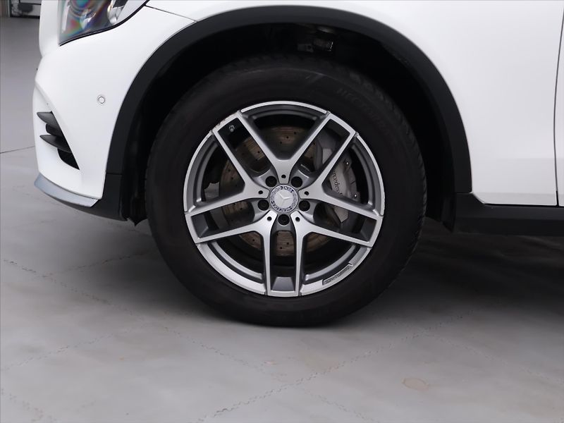 Mercedes-Benz GLC 2,1 220d 125kW AMG 4Matic CZ - fotka 26 z 33