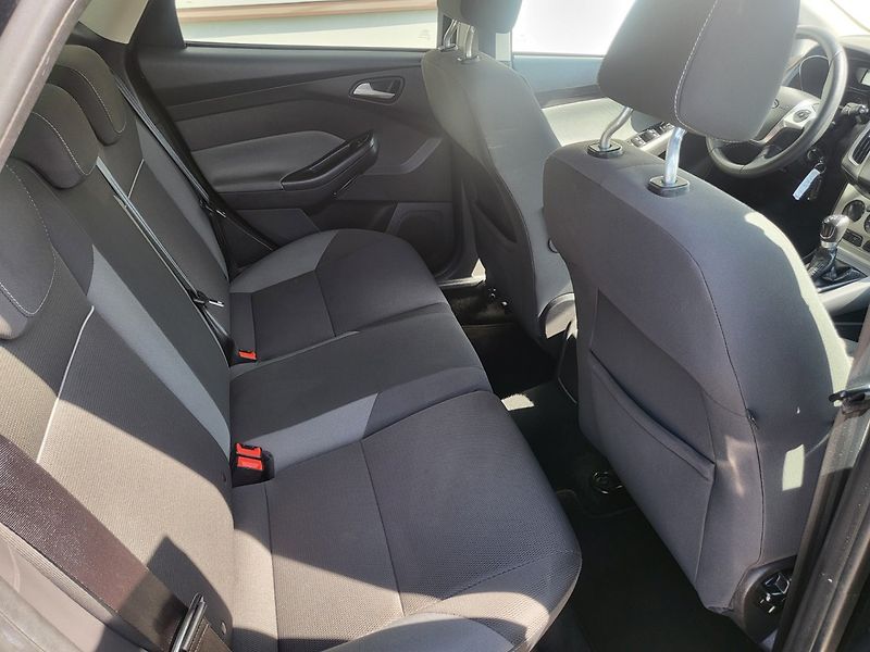 Ford Focus (2011) 1.6 i 16V Rozvody, Nová STK - fotka 16 z 23