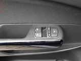 Opel Corsa (2008) 1.3CDTi, AC, výhřev sed - náhled 17