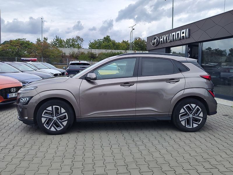 Hyundai Kona EV/64kWh Czech Edition AT - fotka 8 z 35