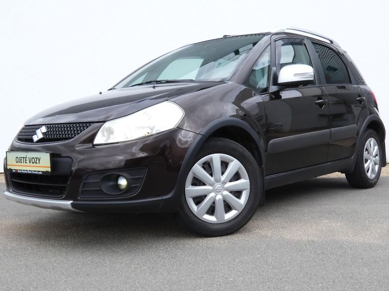 Suzuki SX4 (2013) 1.6 VVT - fotka 6 z 30