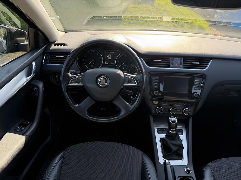 Škoda Octavia (2013) 1.2 TSI 77kw ELEGANCE REZERVAC - fotka 13 z 23