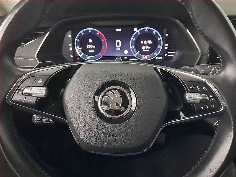 Škoda Octavia (2021) Style 2.0 TDI, Automat, Navi - fotka 16 z 18