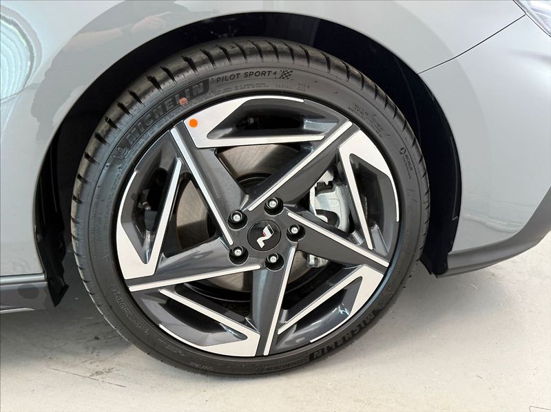 Hyundai i30 1,5 T-GDI GO NLINE! AT - fotka 19 z 21