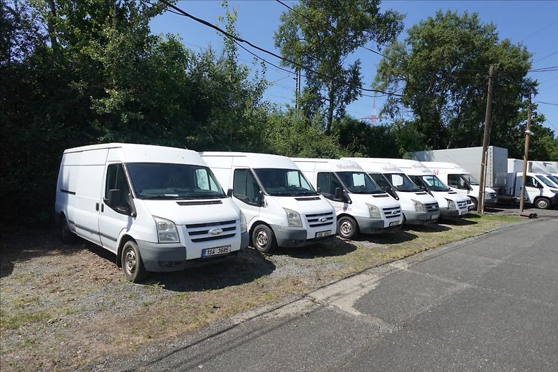 Ford Transit 2,2 TDCI  L1H2 AŽ L3H3 - fotka 2 z 3