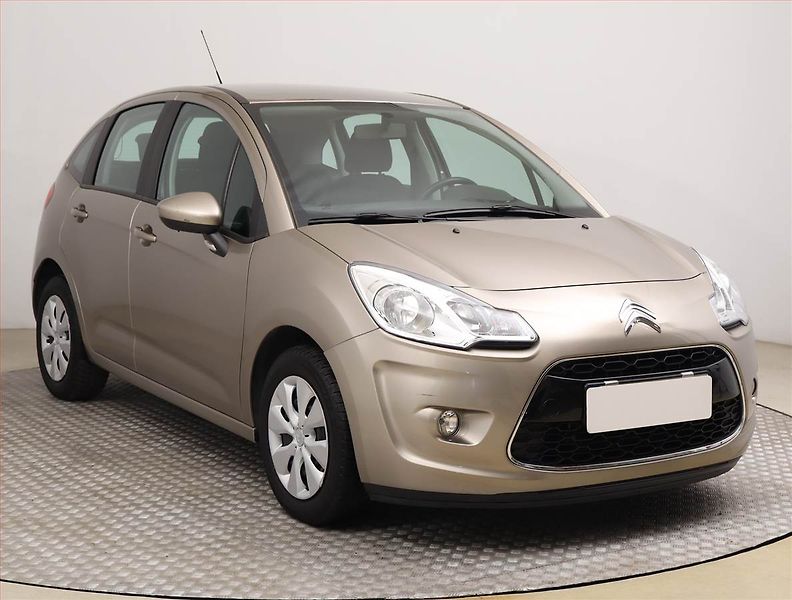 Citroën C3 (2011) 1.4 i, ČR,1.maj - fotka 1 z 14