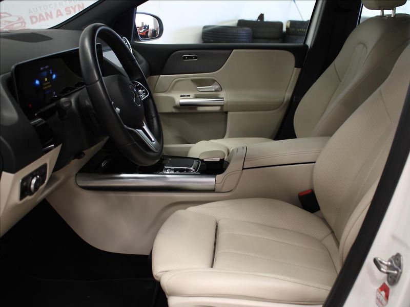 Mercedes-Benz Třídy B 2,0 220 140KW 1.maj, CZ, zánov - fotka 11 z 33
