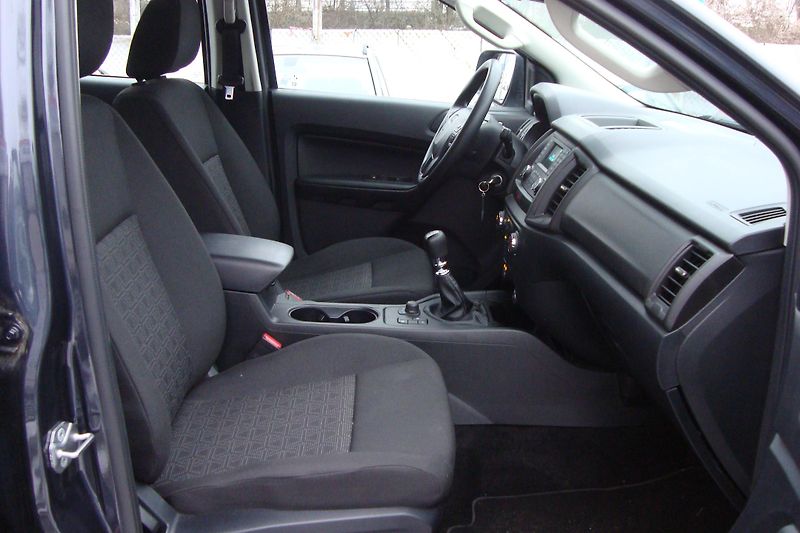 Ford Ranger (2023) 2.0TDCi, 4x4,ČR,Pouze 17 tis.! - fotka 48 z 78