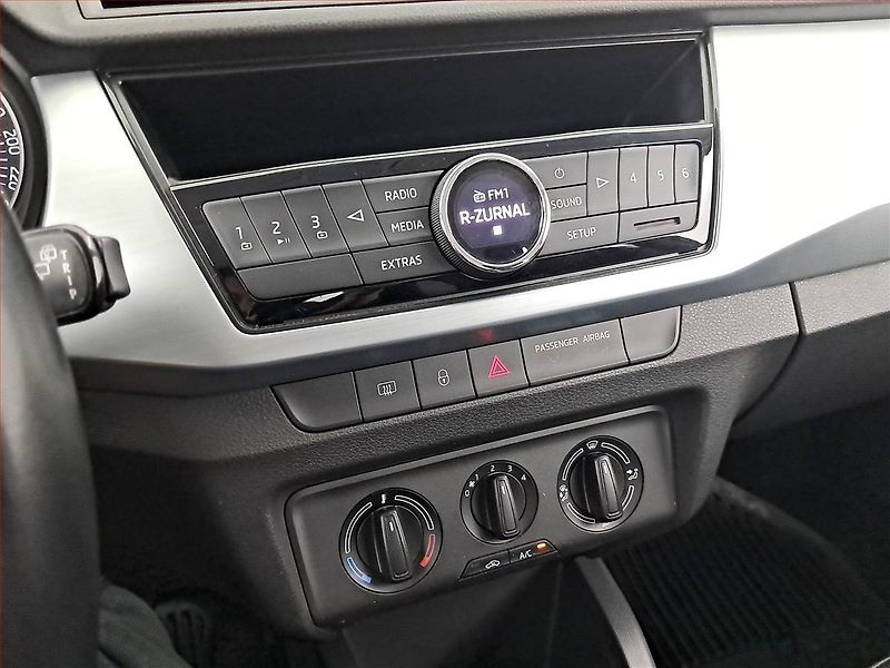 Škoda Fabia (2015) Ambition 1.0, Serv.kniha - fotka 12 z 14