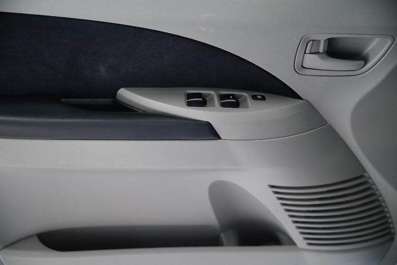 Mitsubishi Grandis - fotka 12 z 21