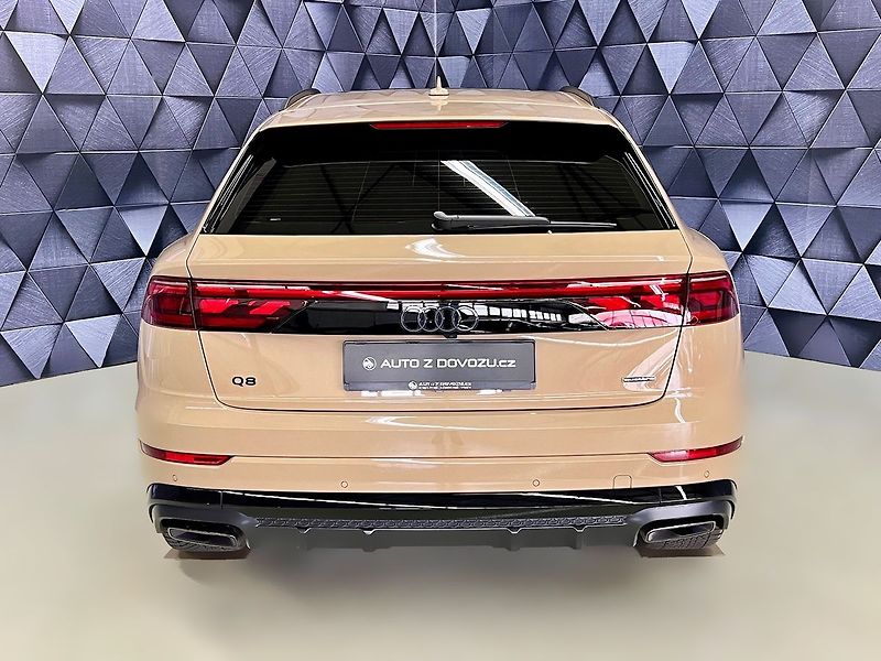 Audi Q8 50TDI QUATTRO S-LINE, PANORAMA - fotka 5 z 42