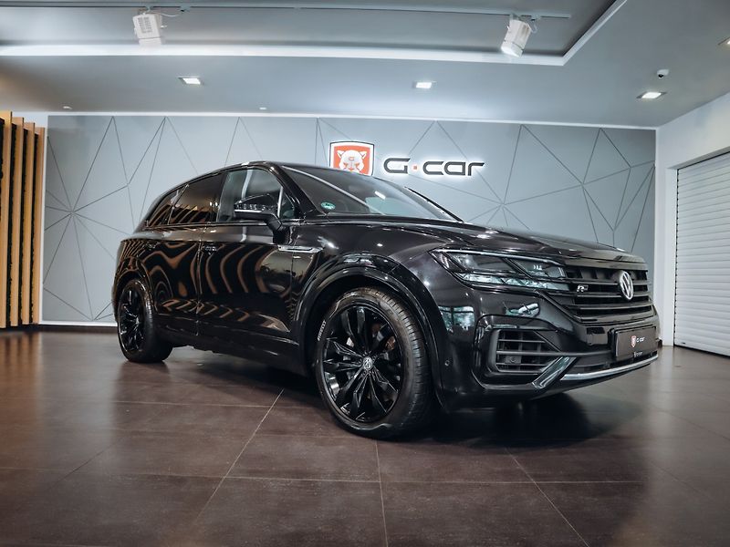 Volkswagen Touareg R-Line 4Motion 4.0 TDI 310kW - fotka 2 z 36