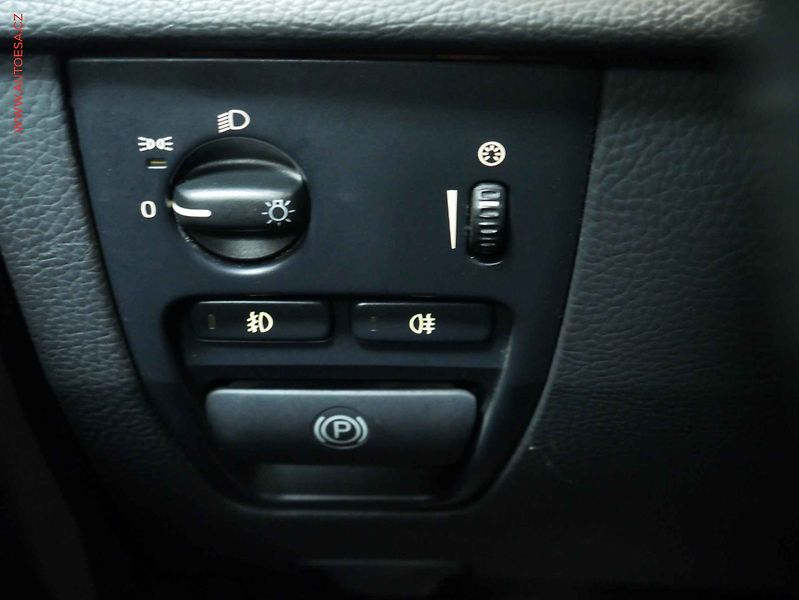 Volvo XC90 (2008) 2.4 D, AC, bxen - fotka 19 z 20