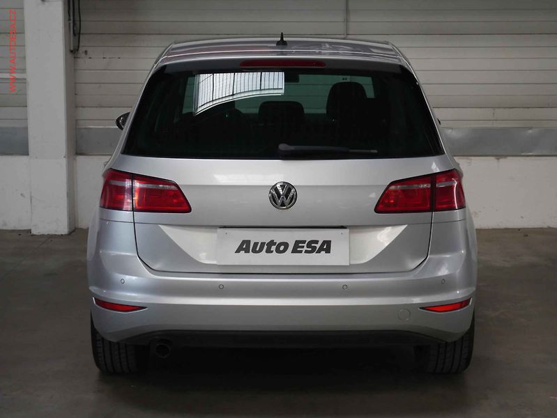 Volkswagen Golf Sportsvan (2015) 1.6 TDI, Nez.topení - fotka 5 z 18