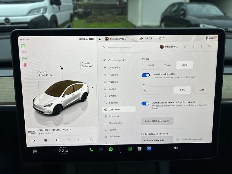 Tesla Model Y LONG RANGE DUAL MOTOR  TZ 92% - fotka 31 z 56