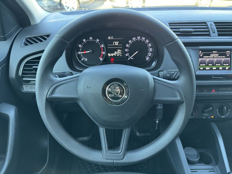 Škoda Fabia (2018) 1.0MPi Klima Výhřev Sedadel BT - fotka 7 z 45