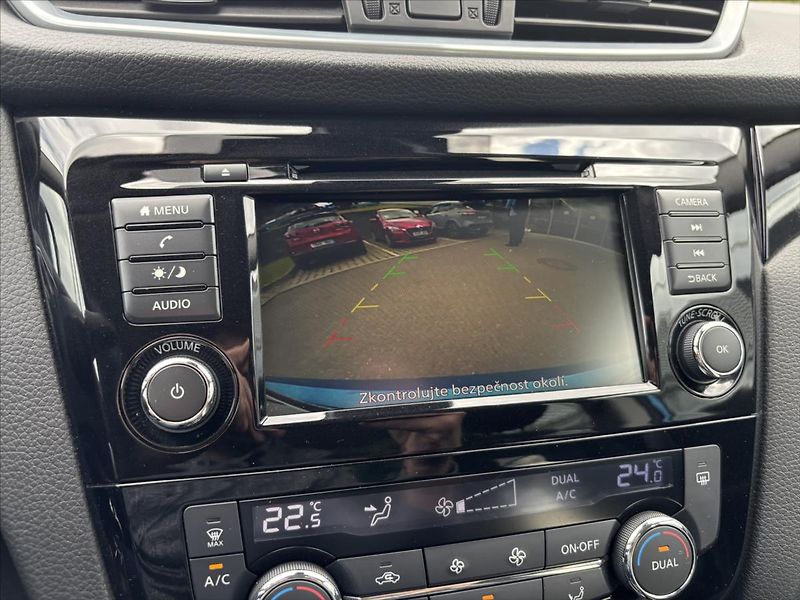 Nissan Juke 1,0 DIG-T Tekna ZÁRUKA CARPLAY - fotka 17 z 45