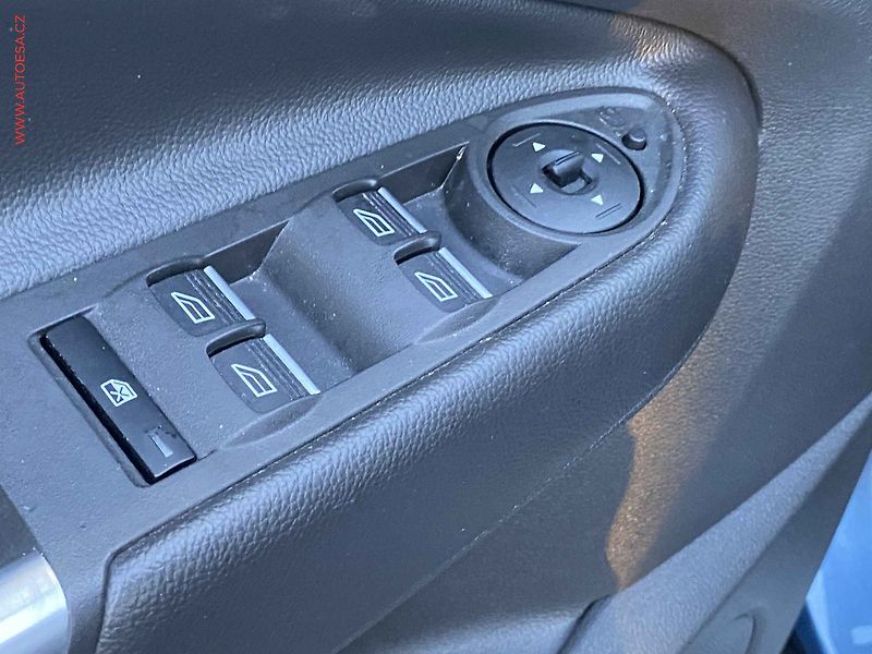 Ford Kuga (2019) 1.5 EB, Titanium, +kola - fotka 11 z 19