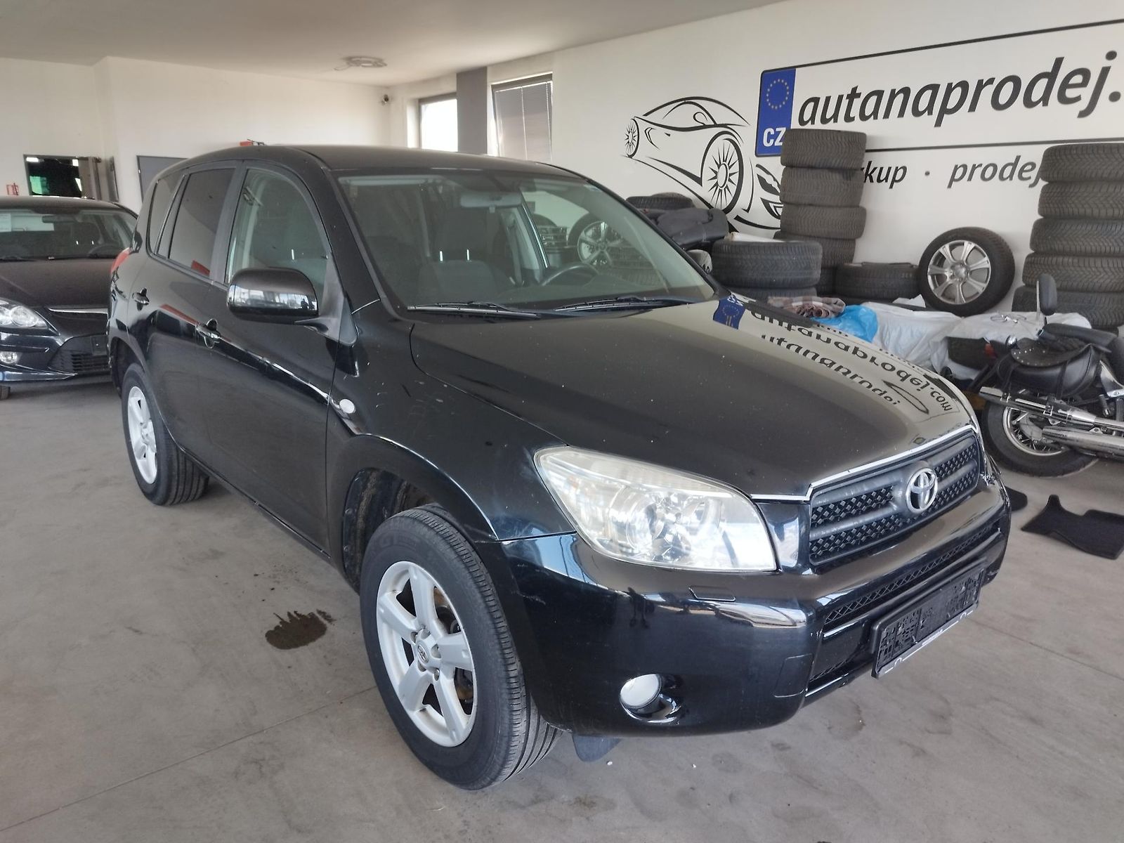 Toyota RAV4 2,0I,112KW,4X4,ALU,TAŽNÝ
